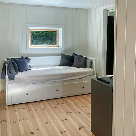 A Soulful Summer House Near Hornbaek Semesterbostad